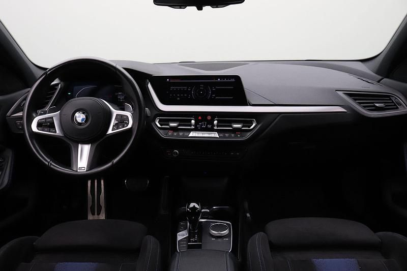 Occasion BMW 120 Shadowline 179 PK (131 kW) 2022 Zwart Hatchback