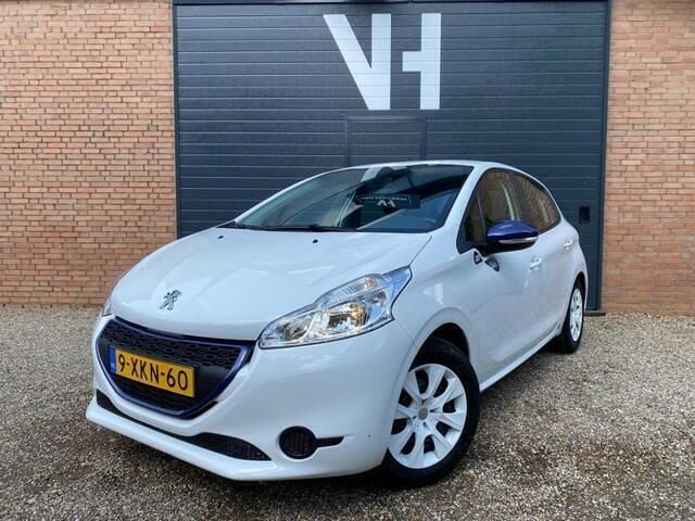 Wit Gebruikt 2014 Peugeot 208 Hatchback | € 6.750 (Eerlijke prijs) - Afbeelding 1/4