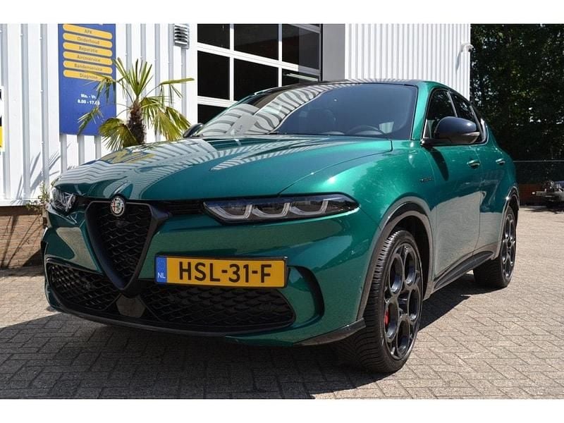 Groen Gebruikt 2023 Alfa Romeo Tonale Veloce SUV | € 39.950 (Duur) - Afbeelding 1/4