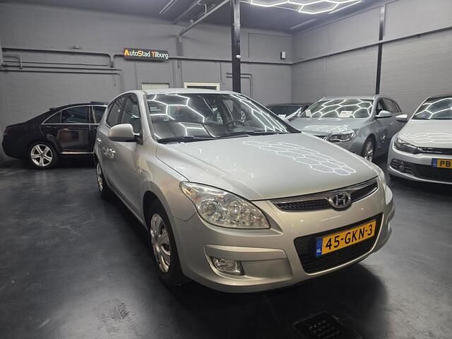 Occasion Hyundai i30 Dynamiq 109 PK (80 kW) 2008 Grijs Hatchback