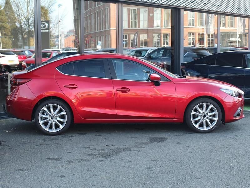 Occasion Mazda 3 Sky 120 PK (88 kW) 2015 Soul red Sedan