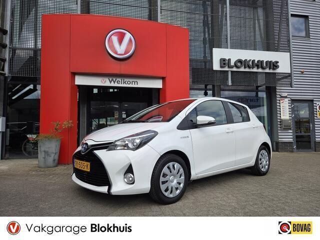 Wit Gebruikt 2015 Toyota Yaris Hatchback | € 12.945 (Eerlijke prijs) - Afbeelding 1/4
