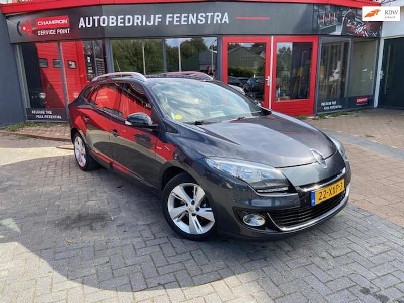 Occasion Renault Mégane GrandTour Bose Edition 2012 Grijs (metallic) Stationwagen