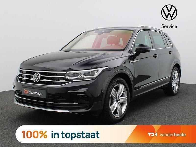 Zwart Gebruikt 2021 VW Tiguan Pro SUV | € 33.900 (Goede deal) - Afbeelding 1/3