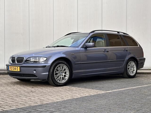 Blauw Gebruikt 2002 BMW 320 Stationwagen | € 3.950 (Iets duurder) - Afbeelding 1/4