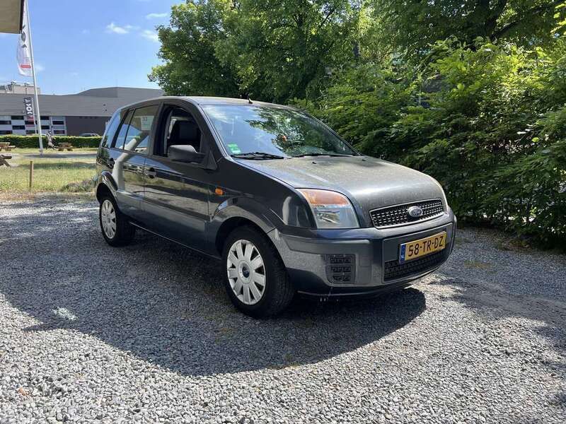 Occasion Ford Fusion 80 PK (58 kW) 2007 Grijs, andere lak MPV