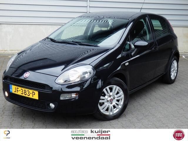Zwart Gebruikt 2016 Fiat Punto Lounge Hatchback | € 7.940 (Iets duurder) - Afbeelding 1/4