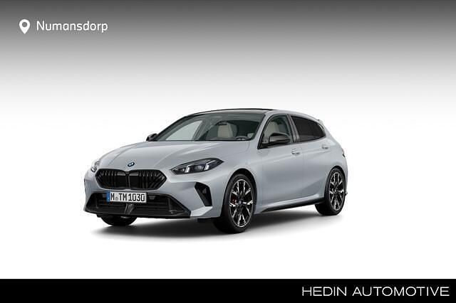 Grijs Nieuw 2026 BMW 120 M Sport Hatchback | € 60.246 (Duur) - Afbeelding 1/3