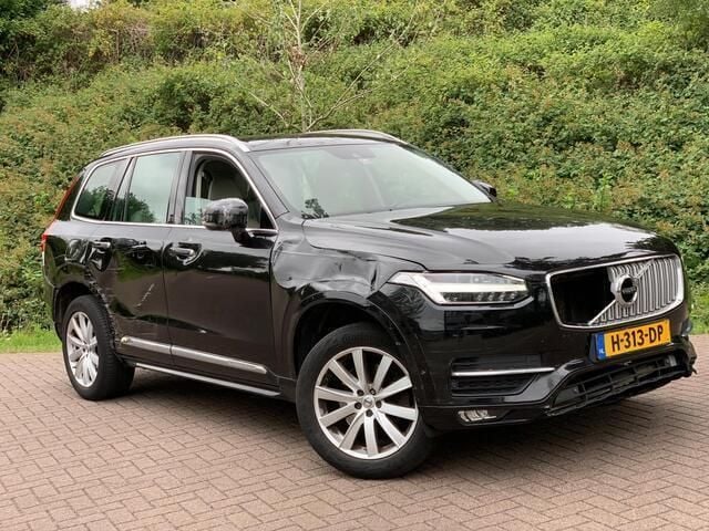 Zwart Gebruikt 2016 Volvo XC90 Inscription SUV | € 11.990 - Afbeelding 1/4