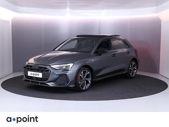 Grijs Nieuw 2025 Audi A3 Sportback Competition Hatchback | € 50.849 (Super prijs) - Afbeelding 1/3