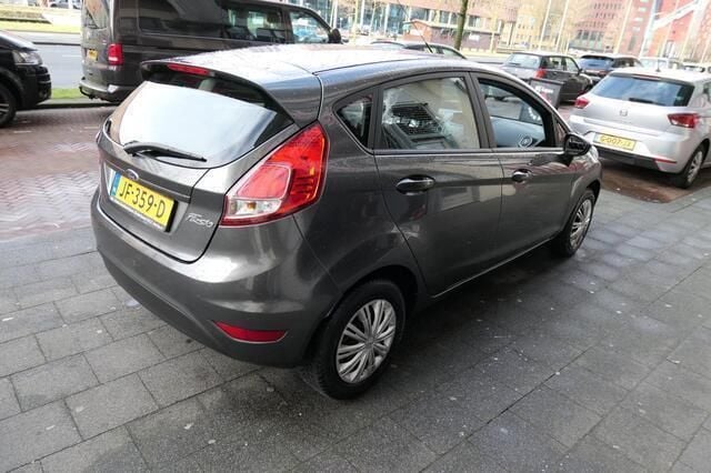Occasion Ford Fiesta Style 65 PK (47 kW) 2016 Grijs Hatchback