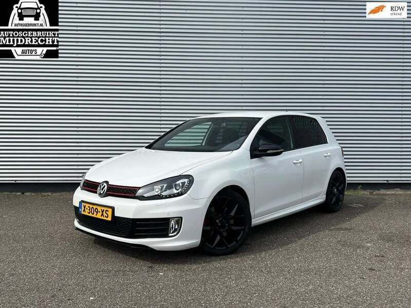 Wit, metallic lak Gebruikt 2011 VW Golf VI Edition Hatchback | € 17.399 - Afbeelding 1/4