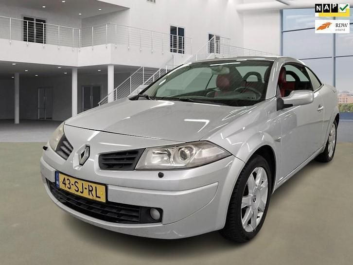 Gebruikt 2006 Renault Mégane II | € 2.995 (Eerlijke prijs) - Afbeelding 1/4