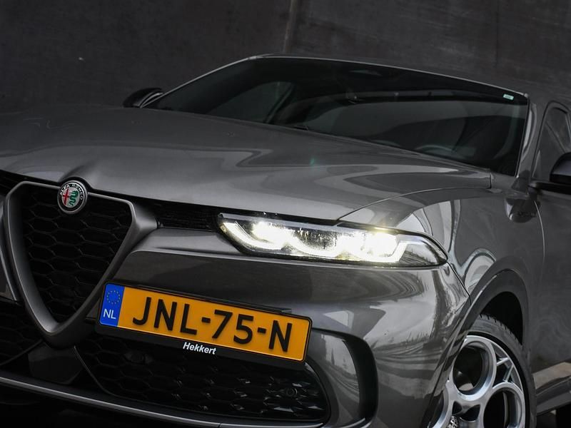 Occasion Alfa Romeo Tonale Edizione Speciale 281 PK (206 kW) 2023 Grijs SUV