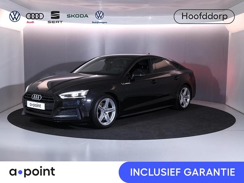 Zwart Occasion 2020 Audi A5 Sportback S-Line Hatchback | € 29.949 (Eerlijke prijs) - Afbeelding 1/3