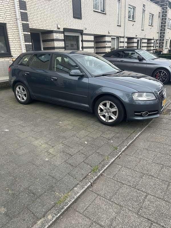 Grijs Occasion 2012 Audi A3 Advanced Stationwagen | € 6.250 (Goede deal) - Afbeelding 1/4