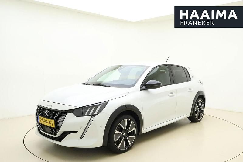 Rood Occasion 2020 Peugeot e-208 GT Hatchback | € 12.950 (Goede deal) - Afbeelding 1/4