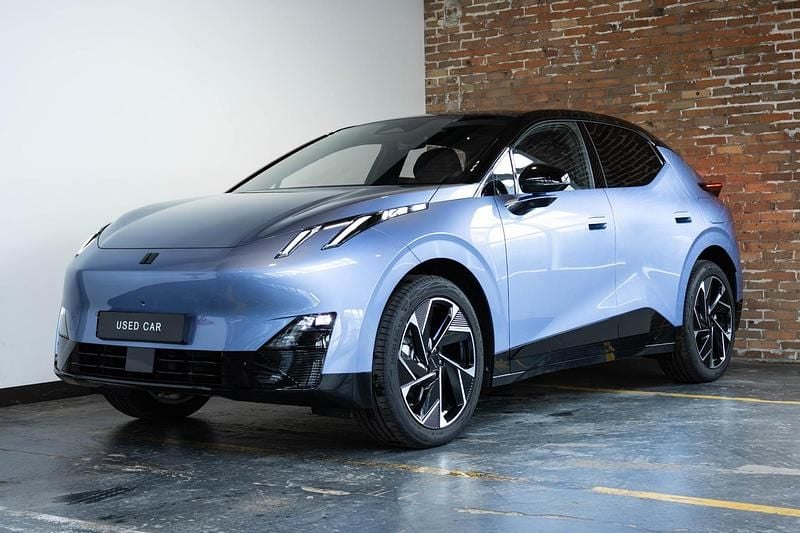 Blauw Gebruikt 2025 Lynk & Co 02 SUV | € 36.950 - Afbeelding 1/4