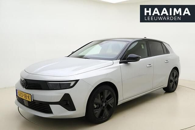 Grijs Gebruikt 2024 Opel Astra Hatchback | € 26.950 (Eerlijke prijs) - Afbeelding 1/4