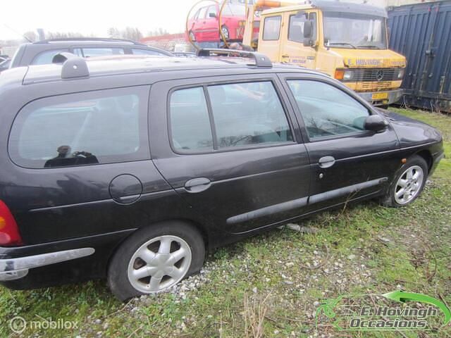 Occasion Renault Mégane GrandTour 107 PK (78 kW) 2000 Zwart Stationwagen