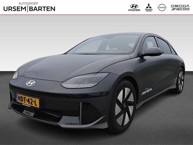Grijs Occasion 2025 Hyundai Ioniq 6 Sedan | € 41.430 (Eerlijke prijs) - Afbeelding 1/4