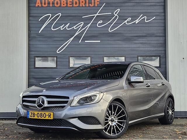 Grijs Gebruikt 2013 Mercedes A180 Prestige Hatchback | € 9.975 (Goede deal) - Afbeelding 1/4