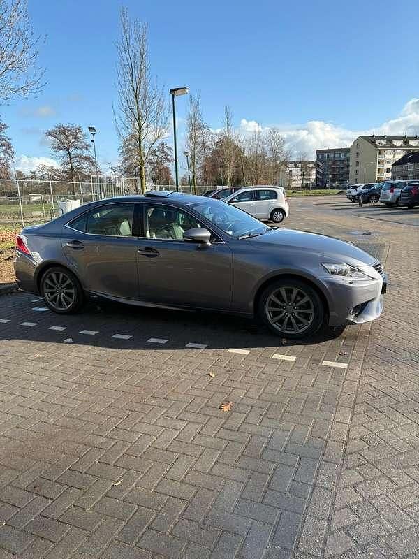 Occasion Lexus IS300h Luxury Line 181 PK (133 kW) 2013 Grijs Sedan