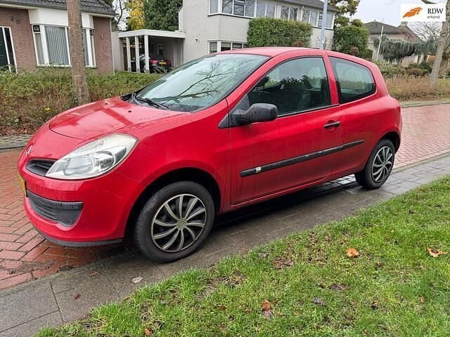 Rood Gebruikt 2008 Renault Clio II Hatchback | € 999 (Super prijs) - Afbeelding 1/4