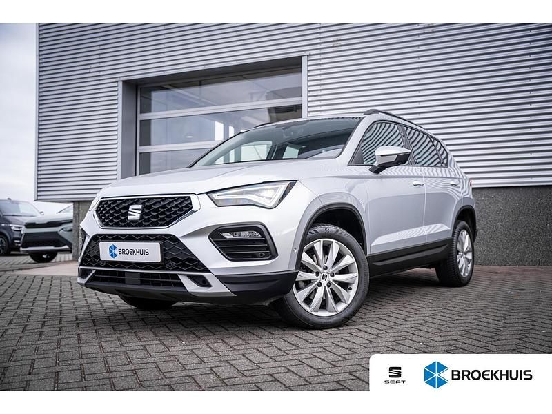 Grijs Gebruikt 2023 Seat Ateca Business SUV | € 30.895 (Eerlijke prijs) - Afbeelding 1/4