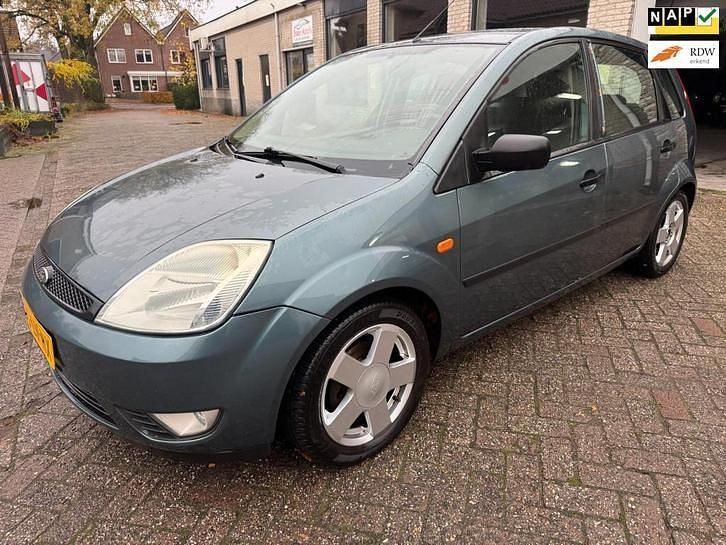 Groen Gebruikt 2003 Ford Fiesta Hatchback | € 850 (Goede deal) - Afbeelding 1/4
