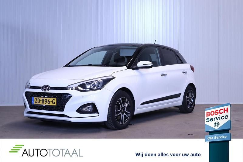 Wit Gebruikt 2019 Hyundai i20 Premium Hatchback | € 15.400 (Eerlijke prijs) - Afbeelding 1/4