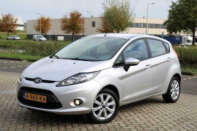 Grijs Gebruikt 2011 Ford Fiesta Style Hatchback | € 5.999 (Eerlijke prijs) - Afbeelding 1/4