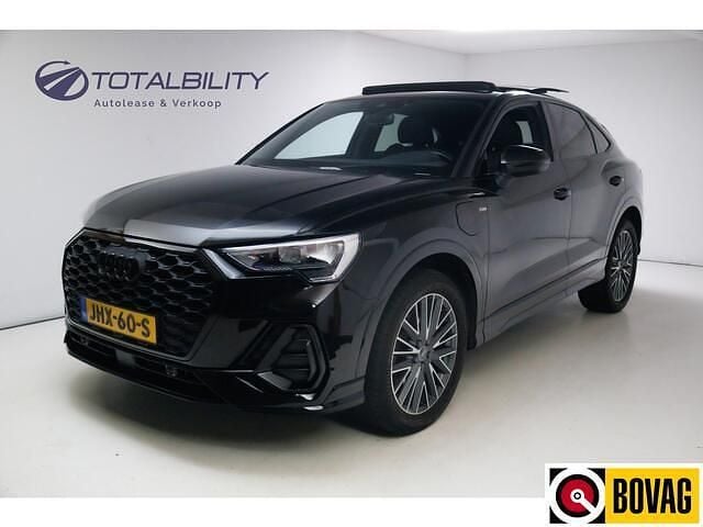 Zwart Gebruikt 2021 Audi Q3 Sportback S-Line SUV | € 36.950 (Goede deal) - Afbeelding 1/4