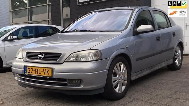 Grijs Gebruikt 2001 Opel Astra Hatchback | € 1.150 (Eerlijke prijs) - Afbeelding 1/4