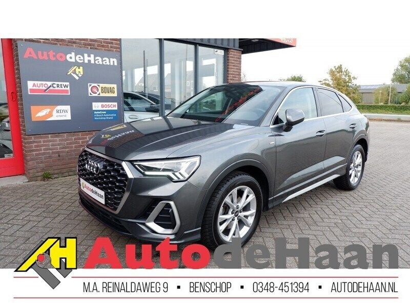 Grijs Gebruikt 2022 Audi Q3 Sportback S-Line SUV | € 43.995 (Eerlijke prijs) - Afbeelding 1/4