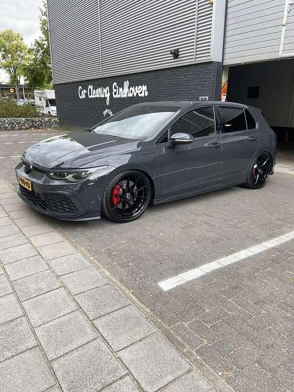 Grijs Gebruikt 2020 VW Golf VII GTE Stationwagen | € 24.000 (Eerlijke prijs) - Afbeelding 1/4