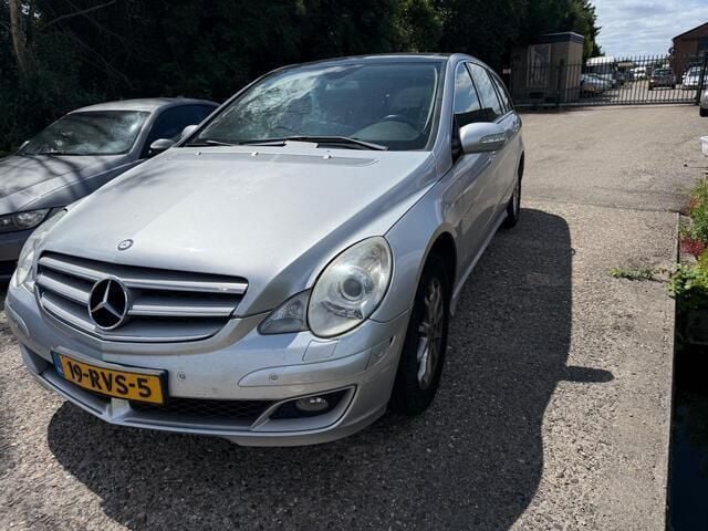 Grijs Gebruikt 2007 Mercedes R350 MPV | € 2.250 - Afbeelding 1/4