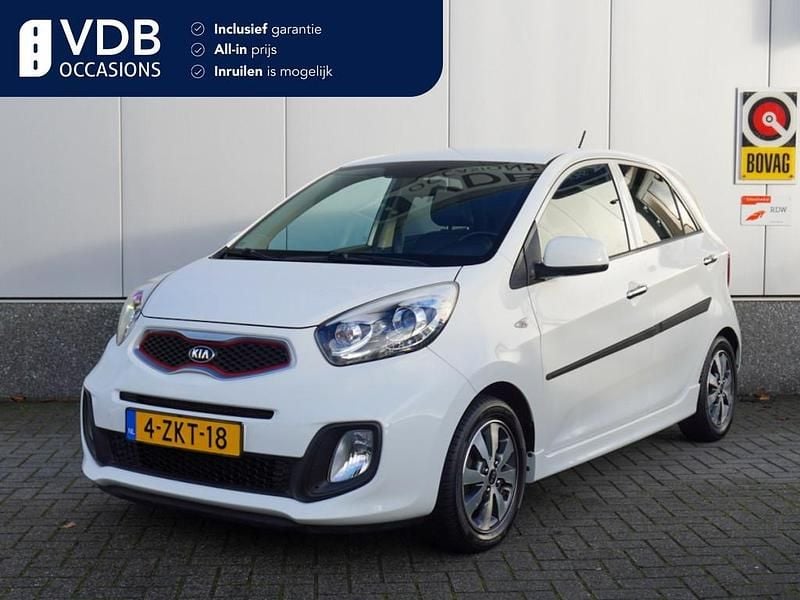 Wit Occasion 2015 Kia Picanto Hatchback | € 7.780 (Eerlijke prijs) - Afbeelding 1/4