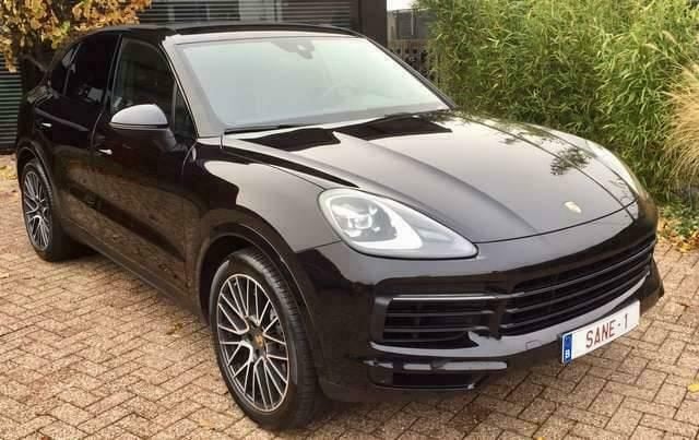 Zwart Gebruikt 2018 Porsche Cayenne S SUV | € 68.400 - Afbeelding 1/4