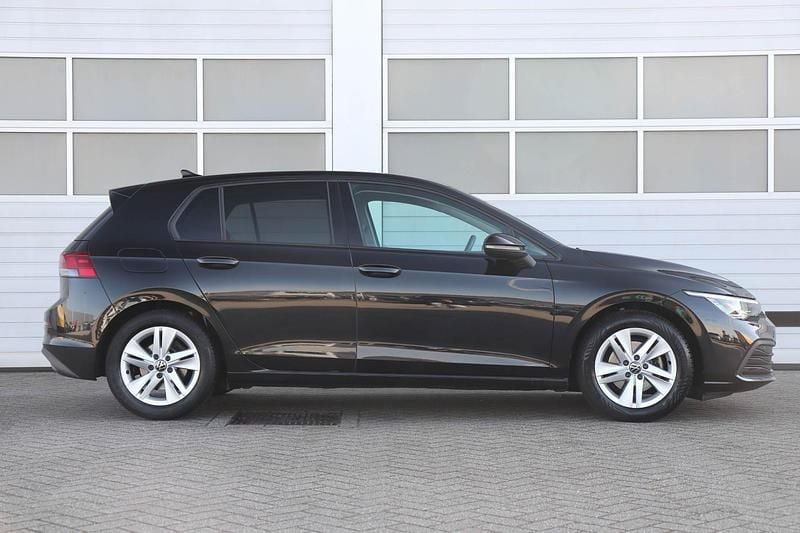 Occasion VW Golf VII Life 2021 Zwart Hatchback