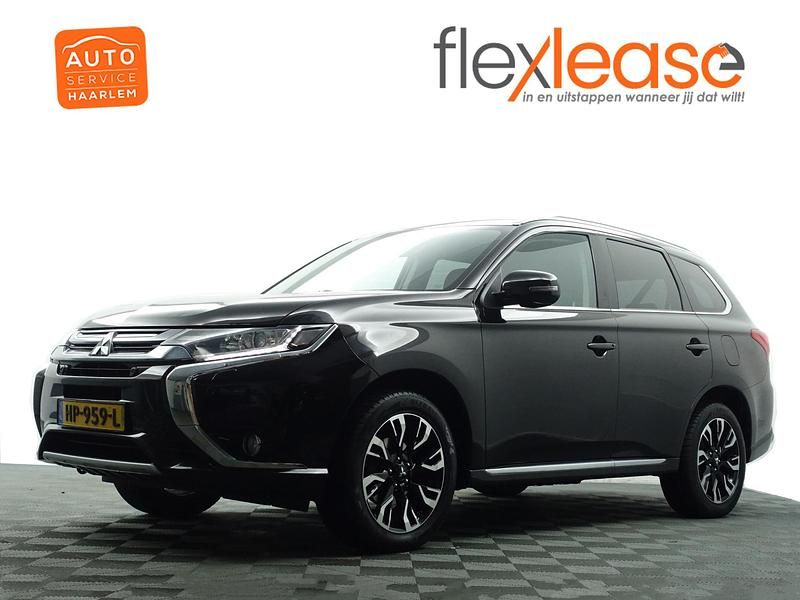 Zwart metallic Gebruikt 2015 Mitsubishi Outlander P-HEV Instyle SUV | € 15.900 (Duur) - Afbeelding 1/4