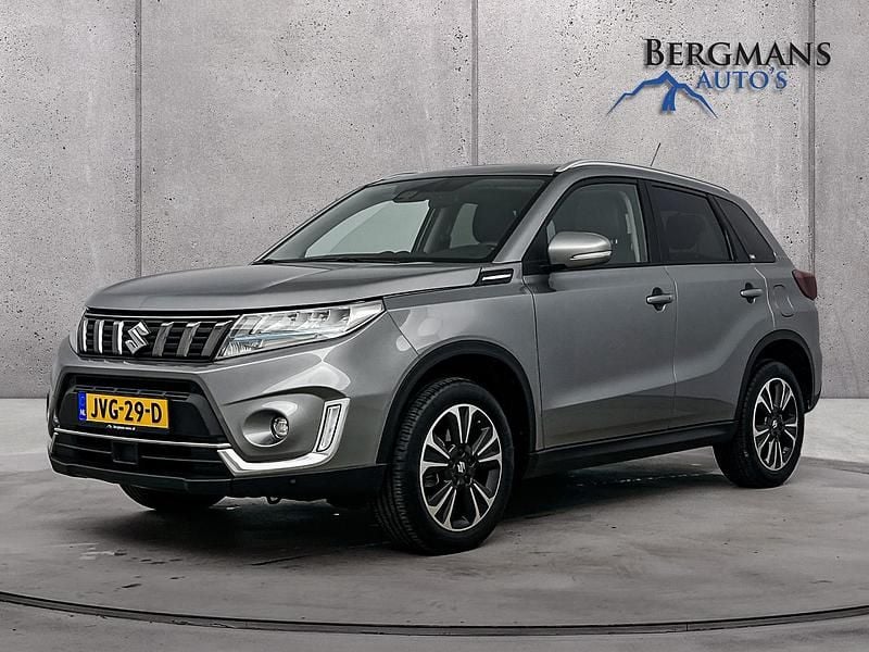 Grijs Occasion 2026 Suzuki Vitara Style SUV | € 25.750 (Super prijs) - Afbeelding 1/4