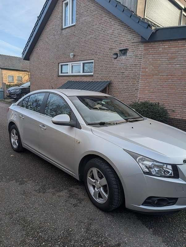 Occasion Chevrolet Cruze LT 141 PK (103 kW) 2011 Zilver Sedan