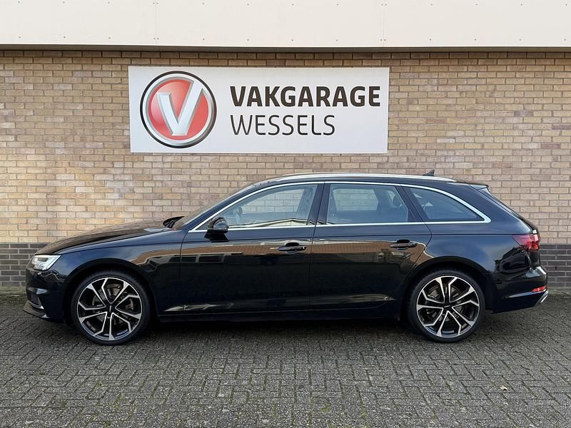 Occasion Audi A4 Sport 150 PK (110 kW) 2019 Zwart (metallic) Stationwagen