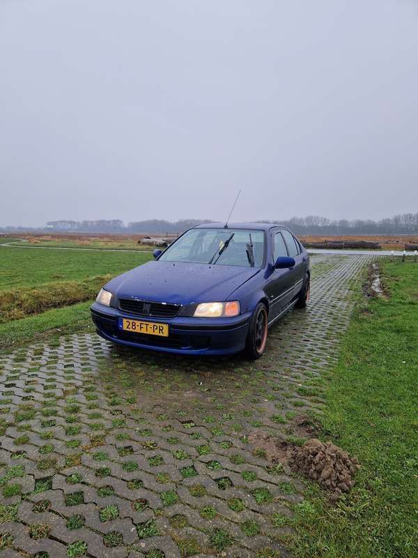 Blauw Gebruikt 2000 Honda Civic S Hatchback | € 700 (Eerlijke prijs) - Afbeelding 1/4