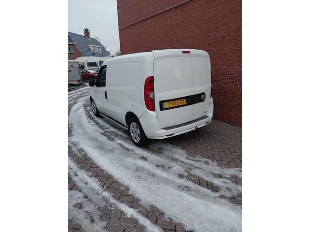 Occasion Fiat Doblò 90 PK (66 kW) 2010 Wit MPV