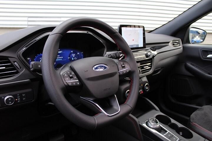 Occasion Ford Kuga ST-Line X 2024 Blauw (metallic) SUV