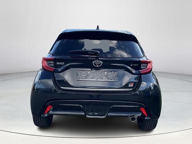 Nieuw Toyota Yaris Sport 131 PK (96 kW) 2026 Zwart Hatchback