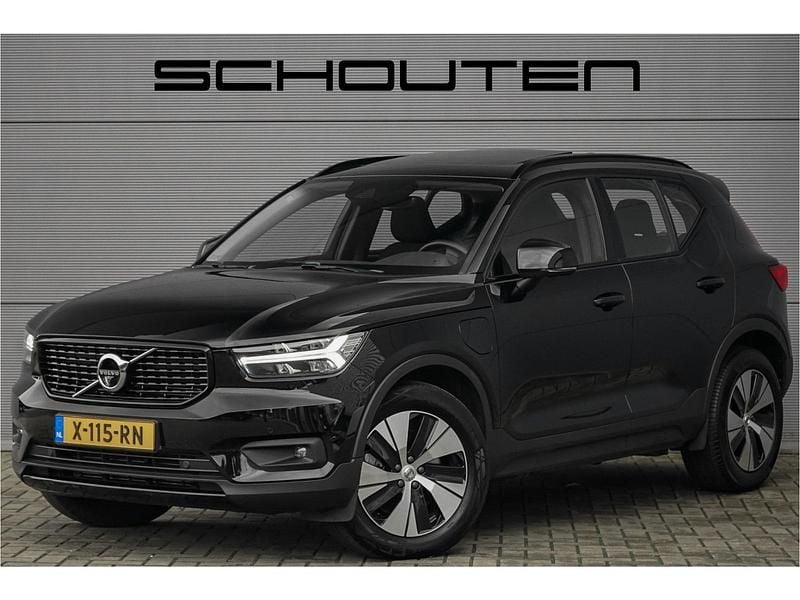 Zwart Gebruikt 2021 Volvo XC40 R-Design SUV | € 32.900 (Eerlijke prijs) - Afbeelding 1/3