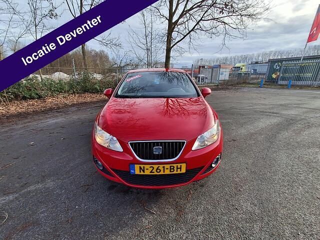Rood Occasion 2012 Seat Ibiza SC Style Hatchback | € 2.999 - Afbeelding 1/4